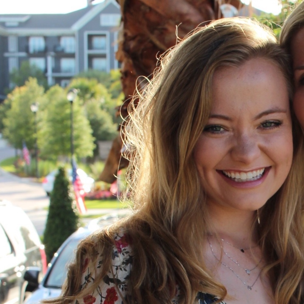 Meet your Posher, Elise